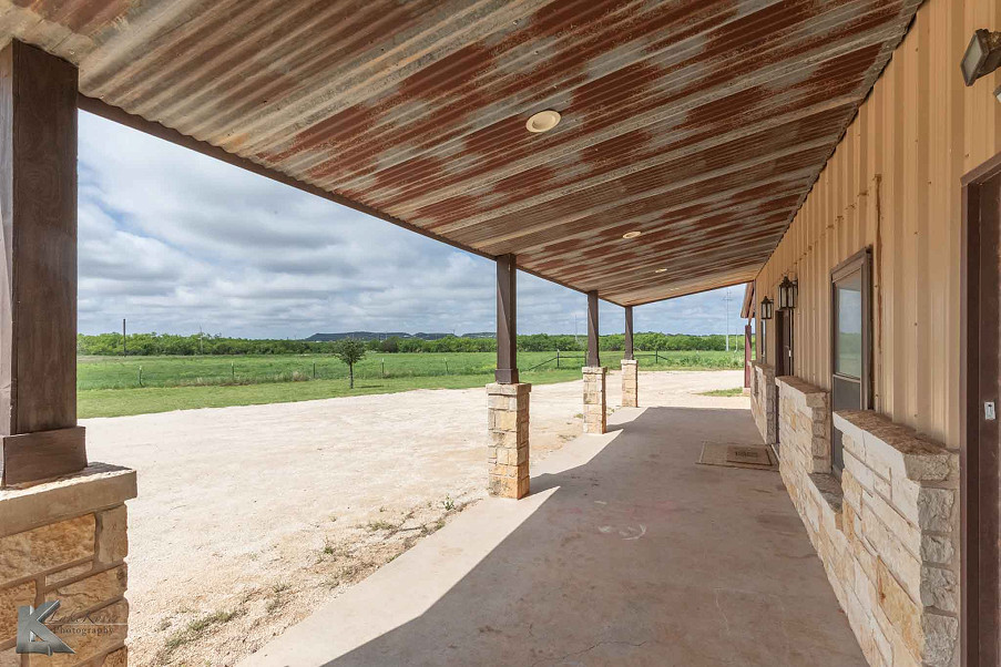 2574 CR 162, Ovalo, TX Photo