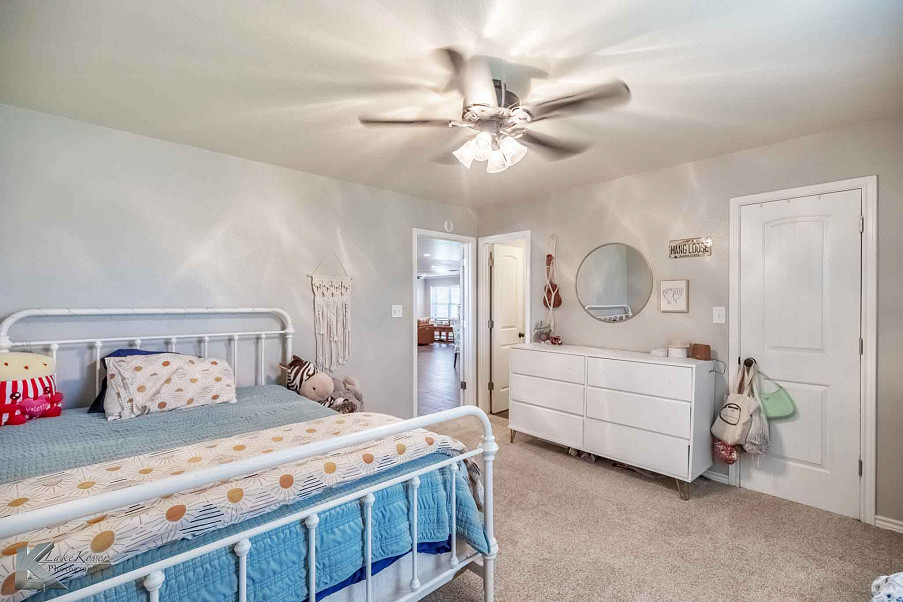 2574 CR 162, Ovalo, TX Photo