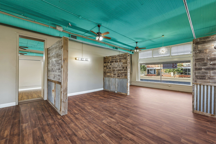 318 N Chadbourne Street Photo