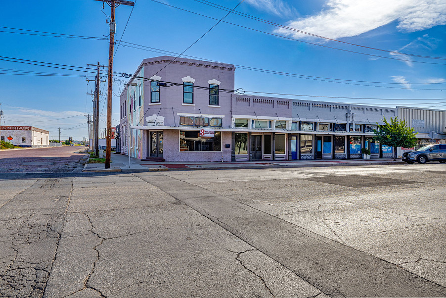 322 N Chadbourne Street Photo