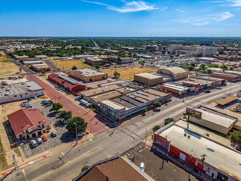 318-322 North Chadbourne Street Photo