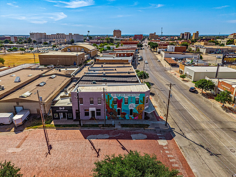 318-322 North Chadbourne Street Photo