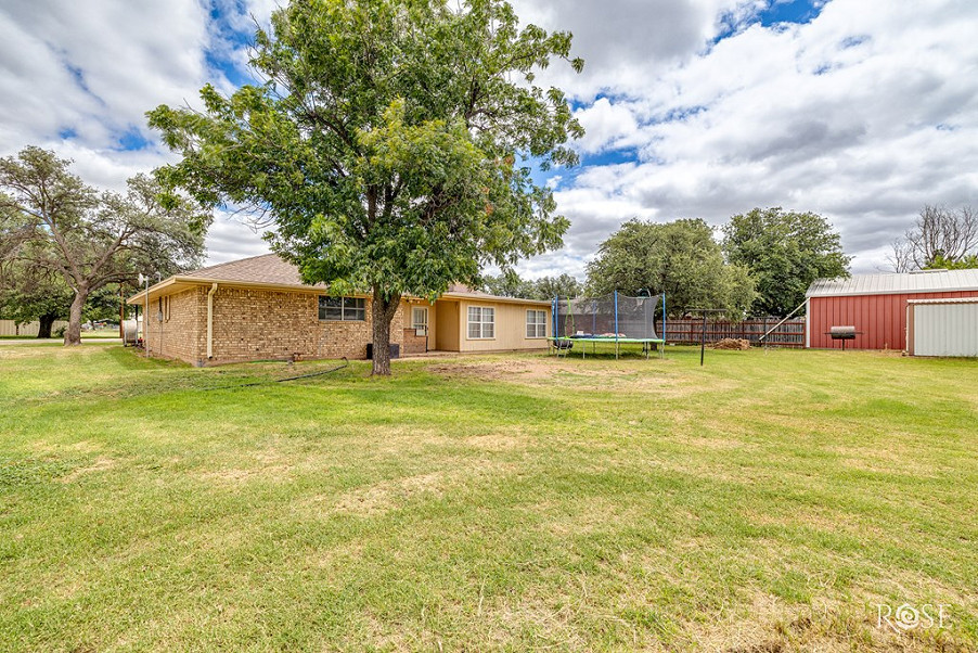 606 Nichols St Rowena, TX 76875 Photo