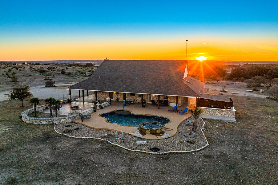 2799 Ridge Lane, Christoval, TX Photo