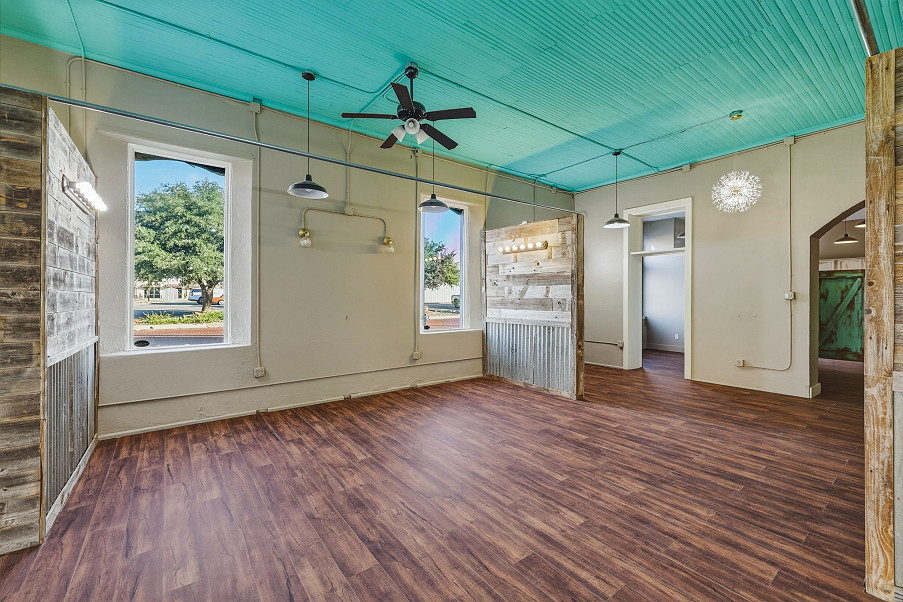 318 N Chadbourne Street Photo