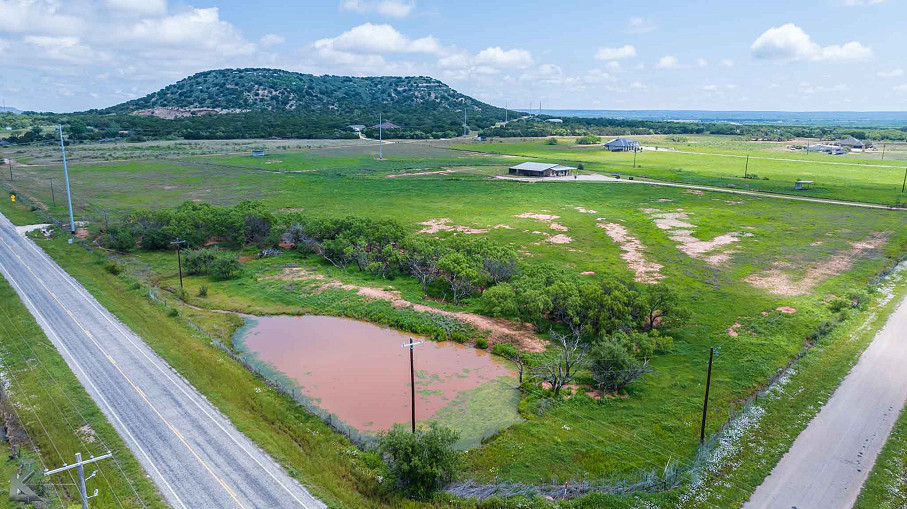 2574 CR 162, Ovalo, TX Photo